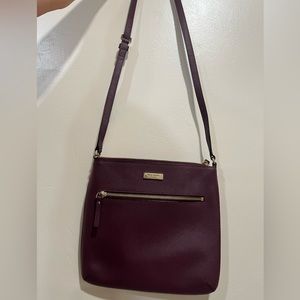KATE SPADE MAROON CROSSOVER BAG